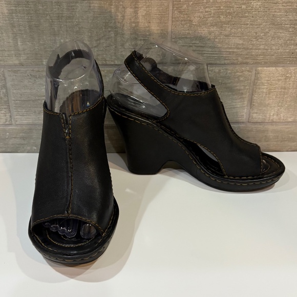 BORN CROWN Peep-Toe Slingback Mule Sandals‎ sz 7 - Picture 1 of 11